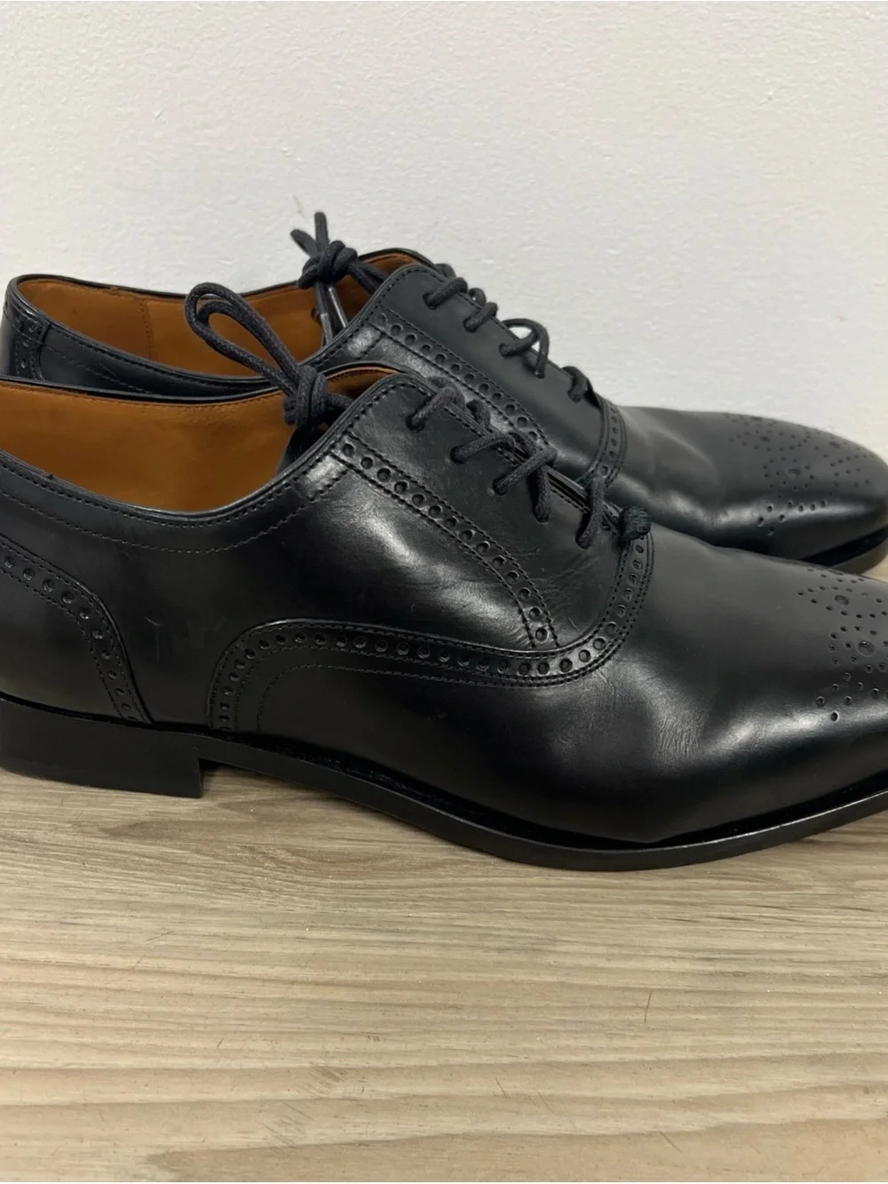 Allen Edmonds Siena Medallion Lace Up Oxford Shoes Black Men’s Size 9 NWOB $369